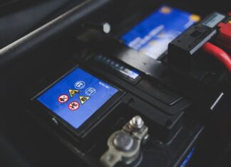 Ile wytrzymuje baterią w skuterze elektrycznym? Ile wytrzymuje baterią w skuterze elektrycznym?