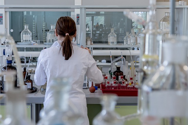 Co jest w laboratorium? Co jest w laboratorium?